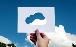 Symbolbild: Mit der Schul-Cloud soll Lernen jederzeit und überall möglich werden. ( rawpixel.com / bearbeitet / Lizenz CC0 / pexels )