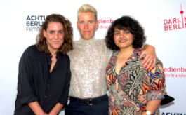 Das Filmteam von Nico (von links nach rechts): Regisseurin Eline Gehring, Kamerafrau Francy Fabritz und Haptdarstellerin und Produzentin Sara Fazilat (© Foto: Picture Alliance)