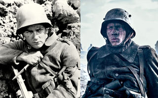 Im Westen nichts Neues (1930/2022), Szenenbilder: Auf zwei gegenübergestellten Bildern ist jeweils ein junger Soldat in Nahaufnahme zu sehen (© Capelight Pictures / Netflix, Reiner Bajo)
