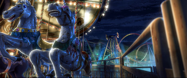 Suzume, Szenenbild aus dem Anime: Nahaufnahme aus einer leichten Untersicht: Zwei weiße Pferde eines Karussels stehen im Vordergrund des Bildes, im Hintergrund ist die Achterbahn eines Jahrmarkts zu sehen. Es ist Nacht, Lichter leuchten, aber es sind keine Menschen zu sehen. (© SUZUME Film Partners, 2023)