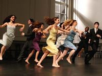 Tanzträume - Jugendliche tanzen Kontakthof von Pina Bausch, Tanzszene (Foto: RealFiction Filmverleih)