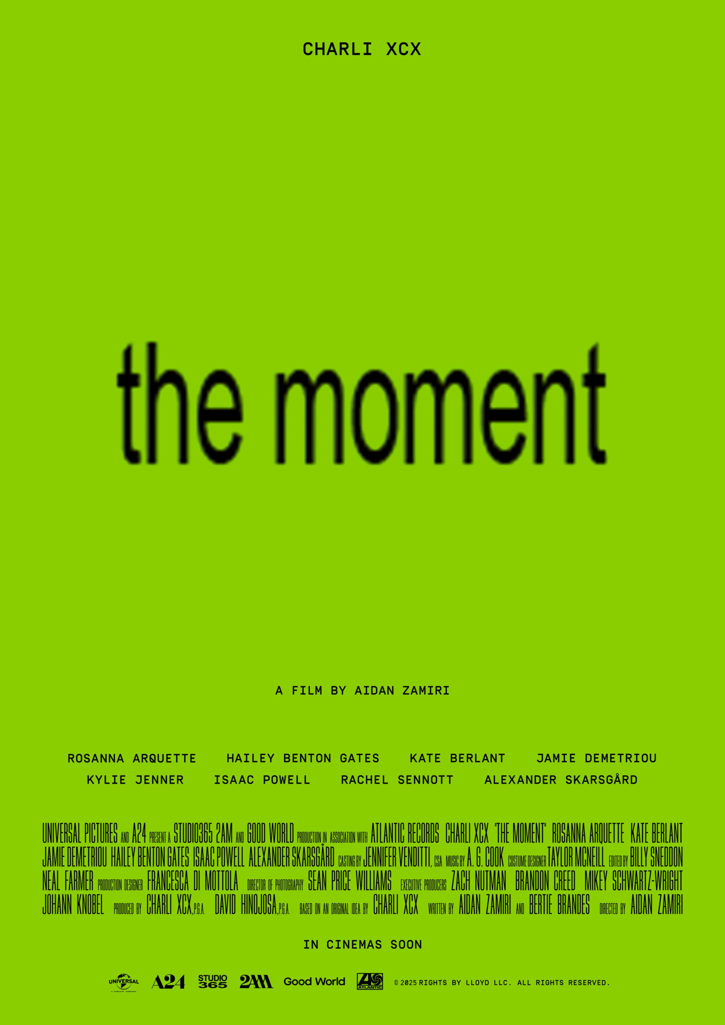 Filmplakat zum Spielfilm THE MOMENT: Auf knallig grünen Hintergrund steht mittig in schwarzer Schrift der Filmtitel.